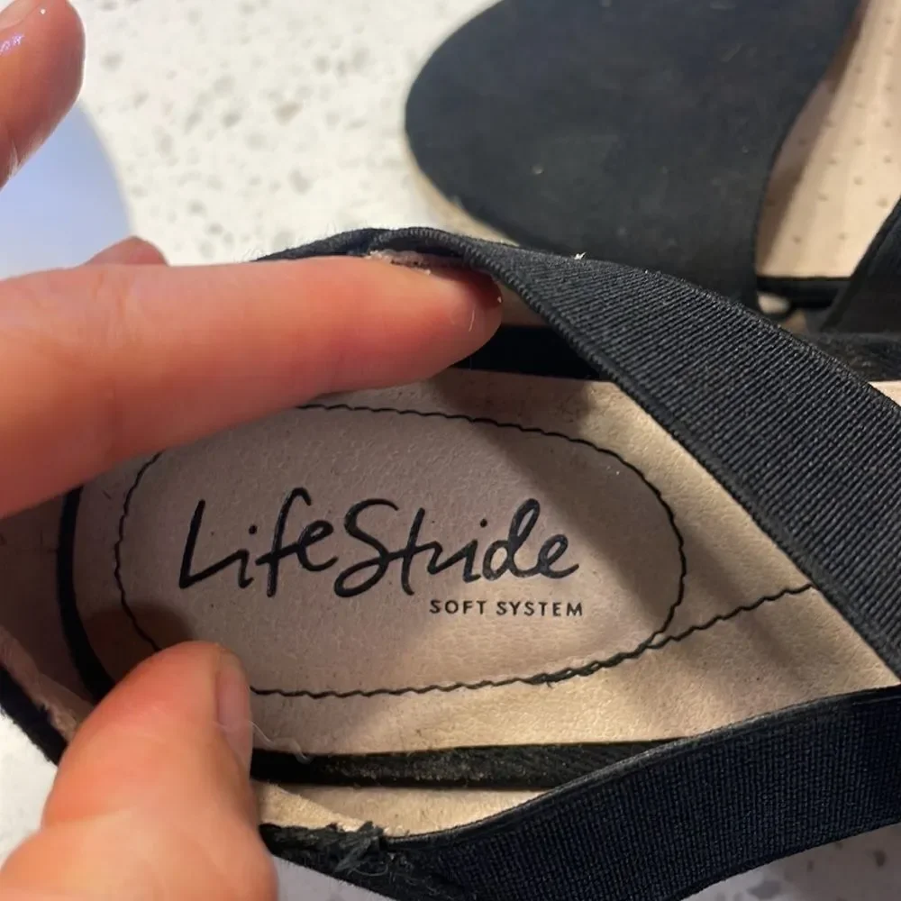 LIFE Stride woman’s black sandals